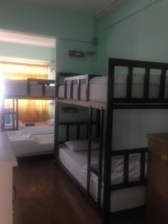Khaosan Immjai Hostel Μπανγκόκ Δωμάτιο φωτογραφία